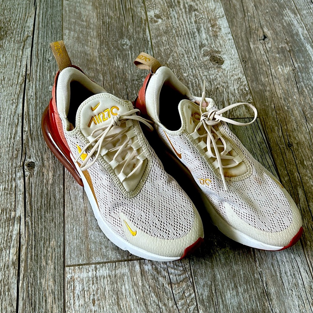 Nike Air tennis shoes  ecru eyelet gold terracotta trim Women’s 9.5 Barely worn